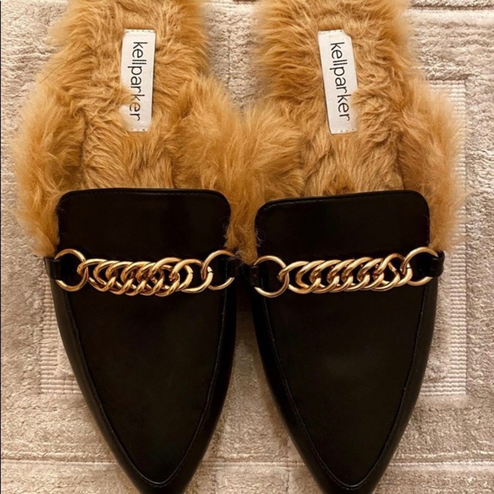 VEGAN FUR MULE SIZE 7 NWT